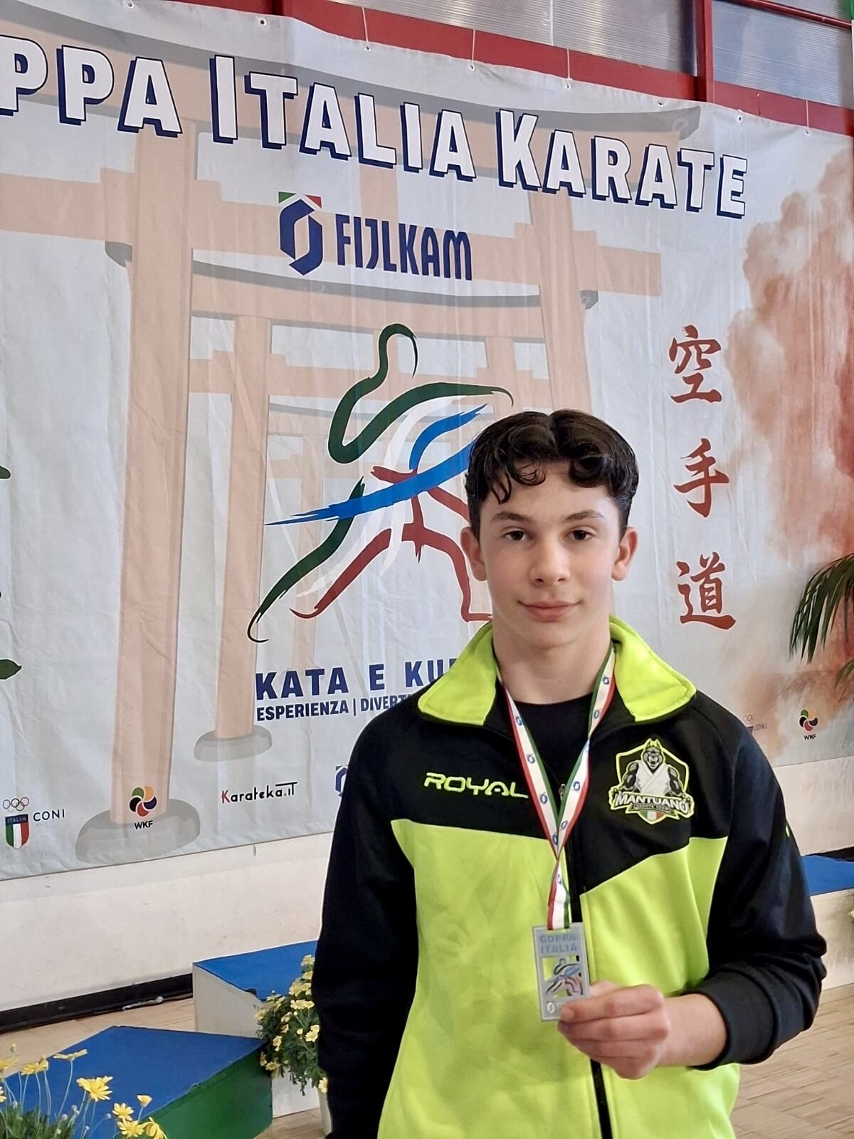 Atleta A.S.D. Mantuano Karate Team con medaglia Coppa Italia Karate FIJLKAM